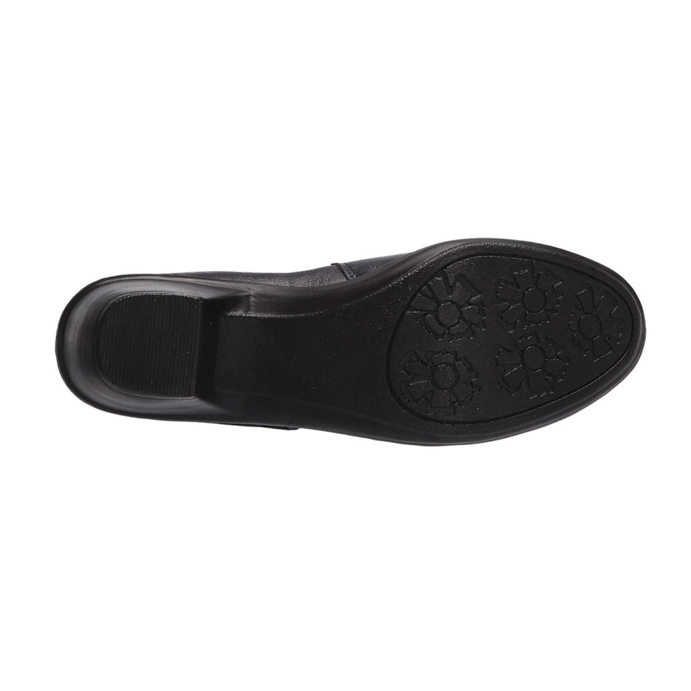 Easy Street Women's Darcy Boot - Picture 2 of 6